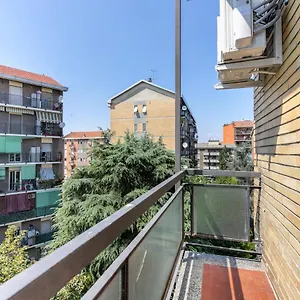 Alessia's Flat- M3 Corvetto Appartamento Milano