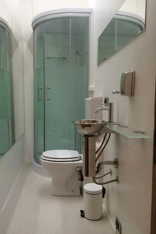 Гостевой дом Bissi Rooms Болонья